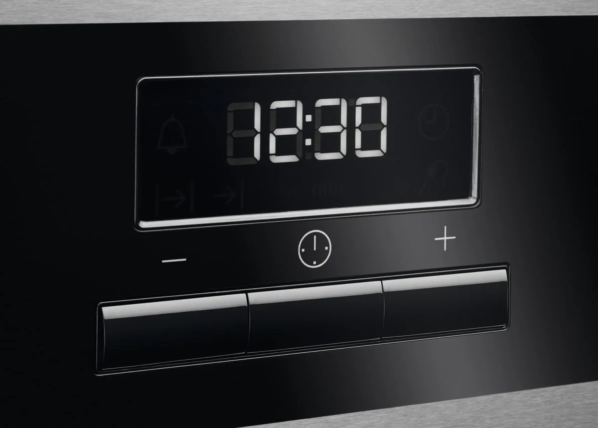 AEG DCB331010M Built In Electric Double Oven - Image 4