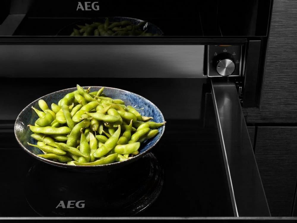 AEG KDE911424B Black Warming Drawer - Image 4