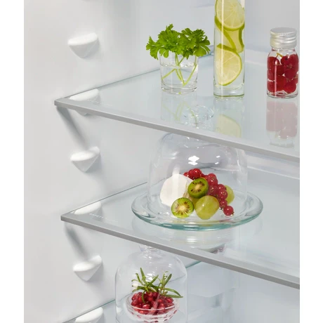 AEG NSC7N18ZES 7000 Series AI CoolAssist® Integrated Fridge Freezer - Image 3