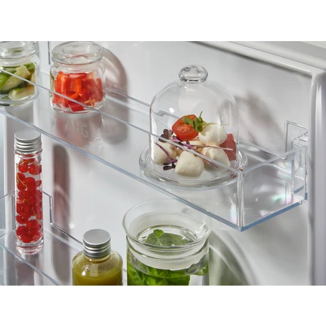 AEG NSC7N18ZES 7000 Series AI CoolAssist® Integrated Fridge Freezer - Image 4