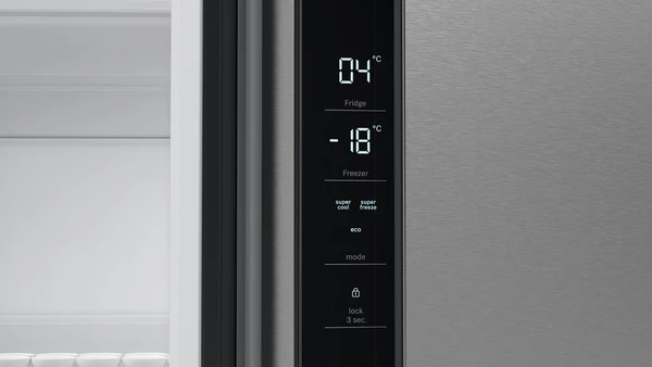 Bosch KFN96VPEAG Stainless Steel American Fridge Freezer - Image 3