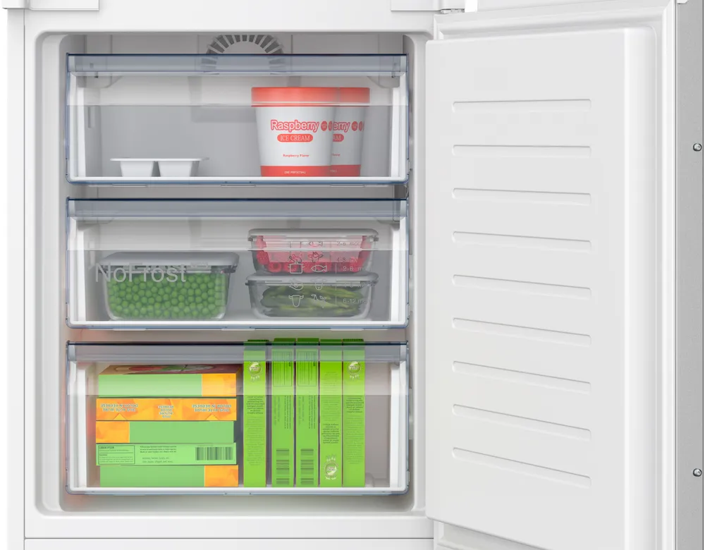 Bosch KIN96NSE0G Series 2 XL 193cm Integrated Fridge Freezer - Image 6
