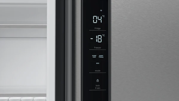 Bosch Series 6 KFN96APEAG Stainless Steel American Fridge Freezer - Image 3