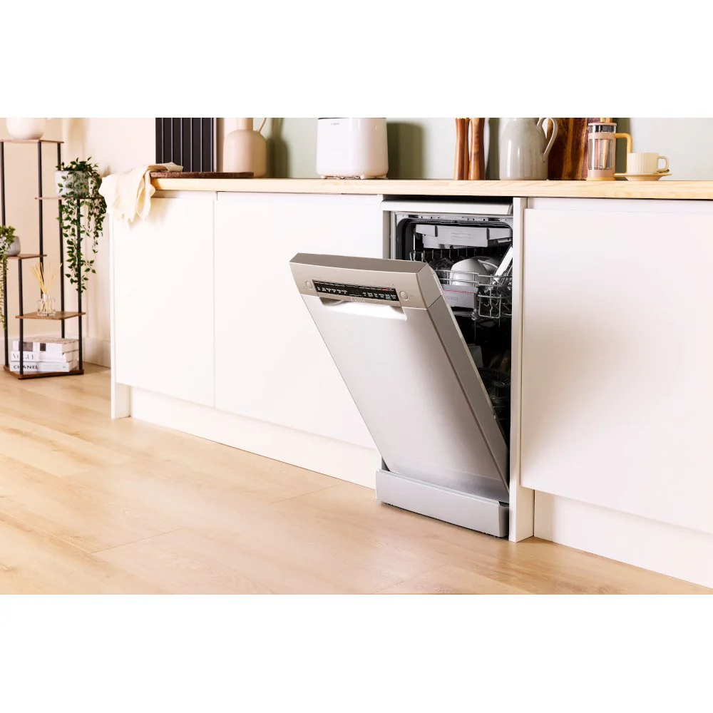 Bosch SPS4HMI49G Silver Freestanding Slim Dishwasher - Image 3