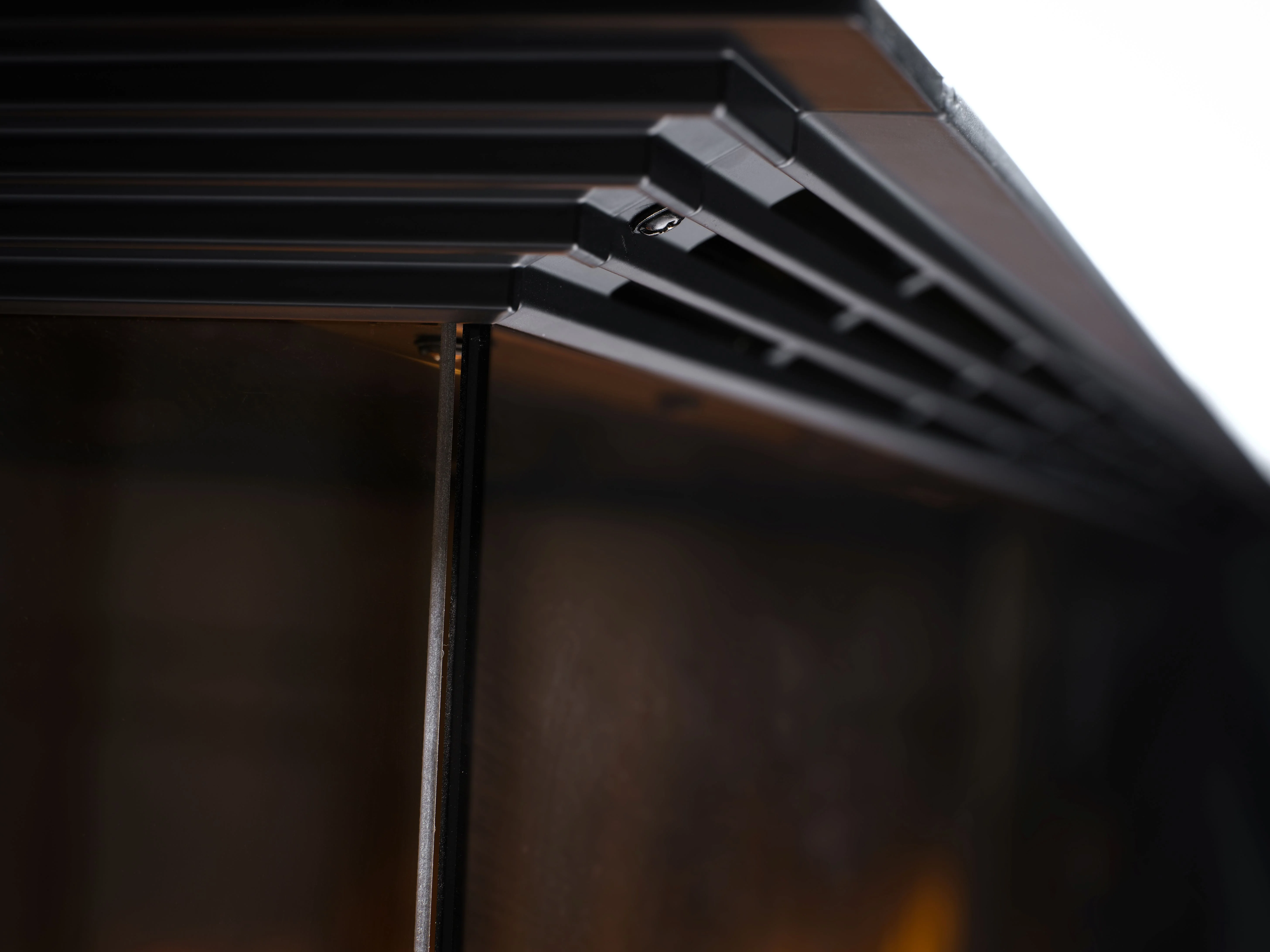 Dimplex Ignite Ultra 60 OptiflameĀ® Electric Fire - Image 4