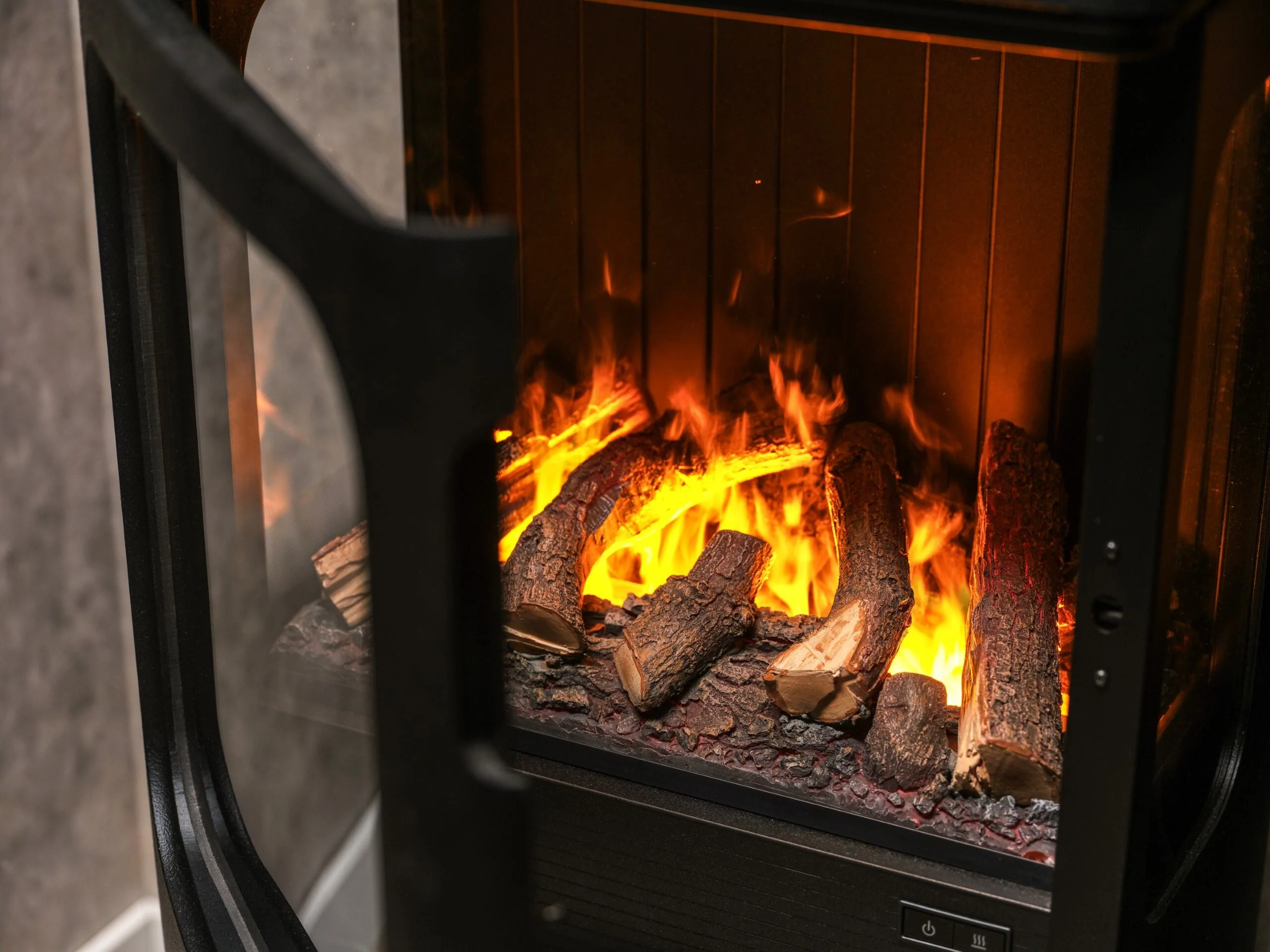 Dimplex Mapleton 100 Optimyst Electric Stove Fire with Log Store - Image 8