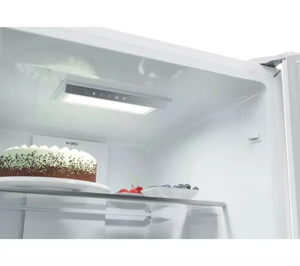 Haier Series 3 HTR3518ENMWK Freestanding Fridge Freezer - Image 3