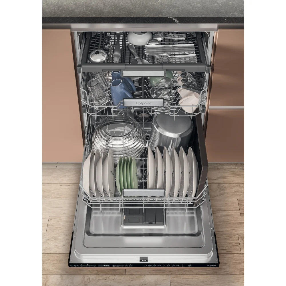 Hotpoint H7IHP42LUK Full Size Integrated Dishwasher - Image 4