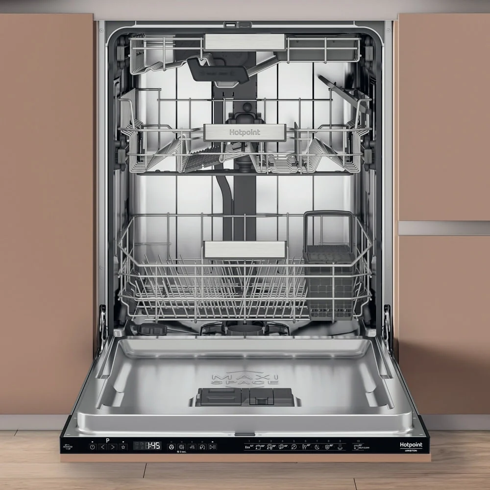 Hotpoint H8IHP42LUK Full Size Integrated Dishwasher - Image 3