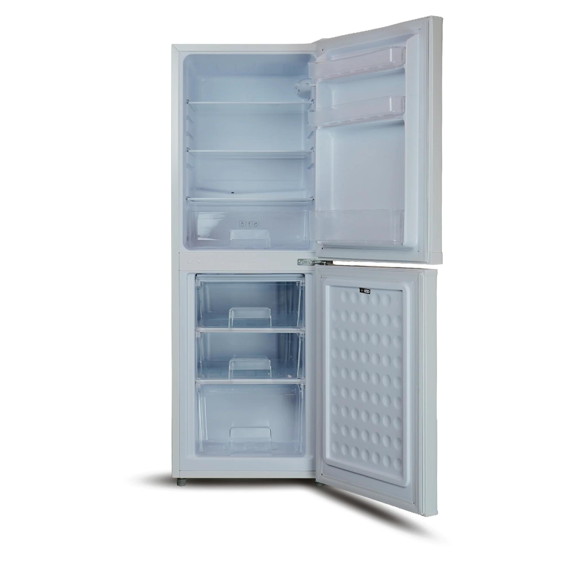 Montpellier MDAS136W Freestanding 50/50 Fridge Freezer - Image 2