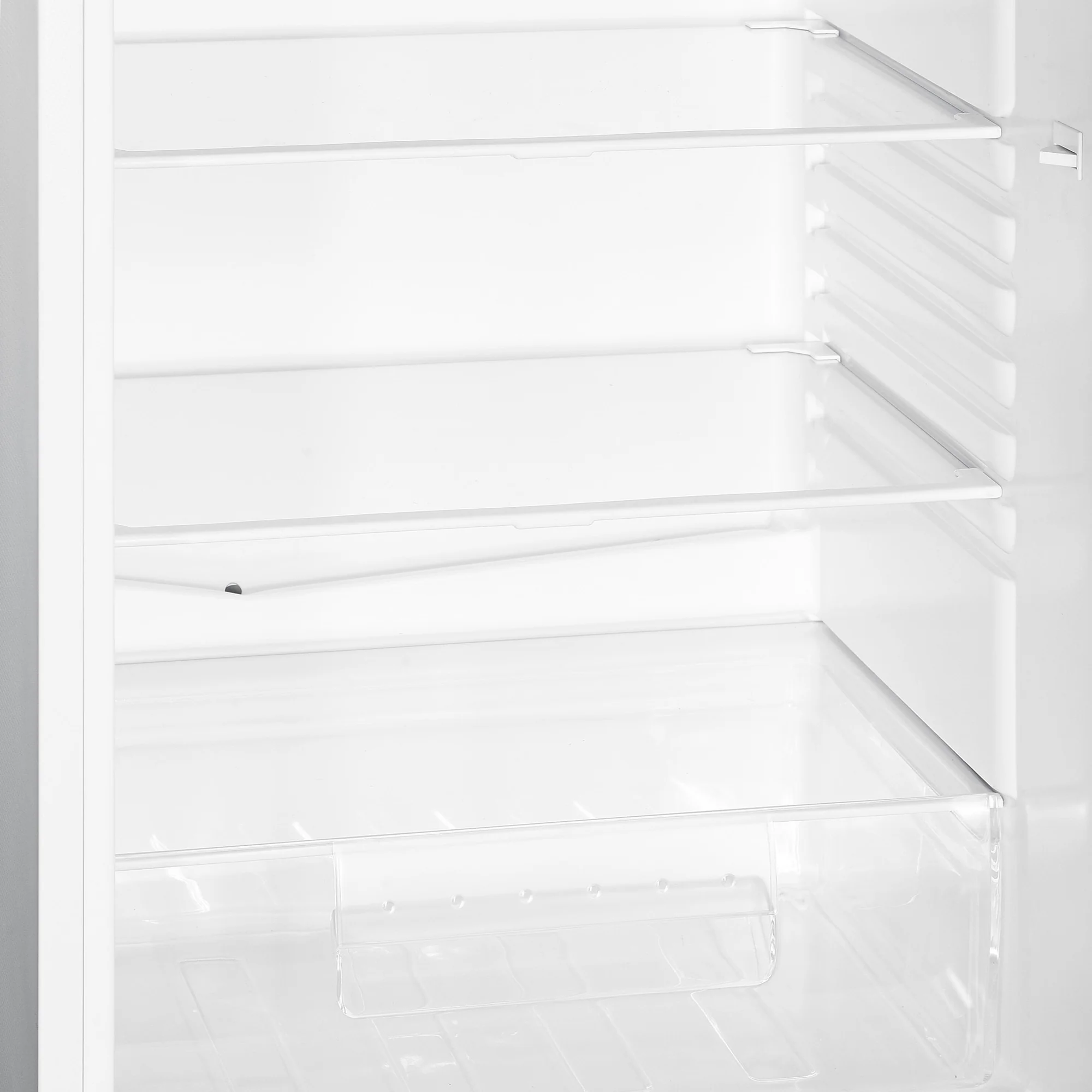 Montpellier MS175EW Freestanding Fridge Freezer - Image 3