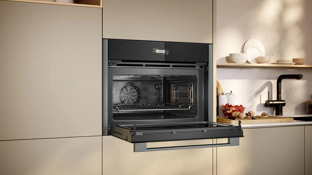 Neff C24MR21G0B Built In Combination Microwave Oven - Image 4