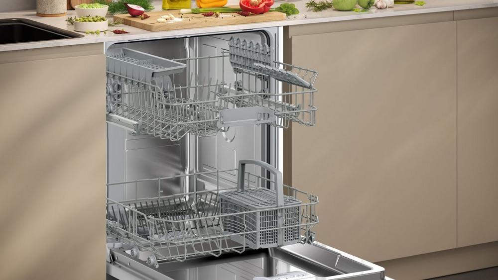 Neff S153HKX03G Full Size Integrated Dishwasher - Image 3