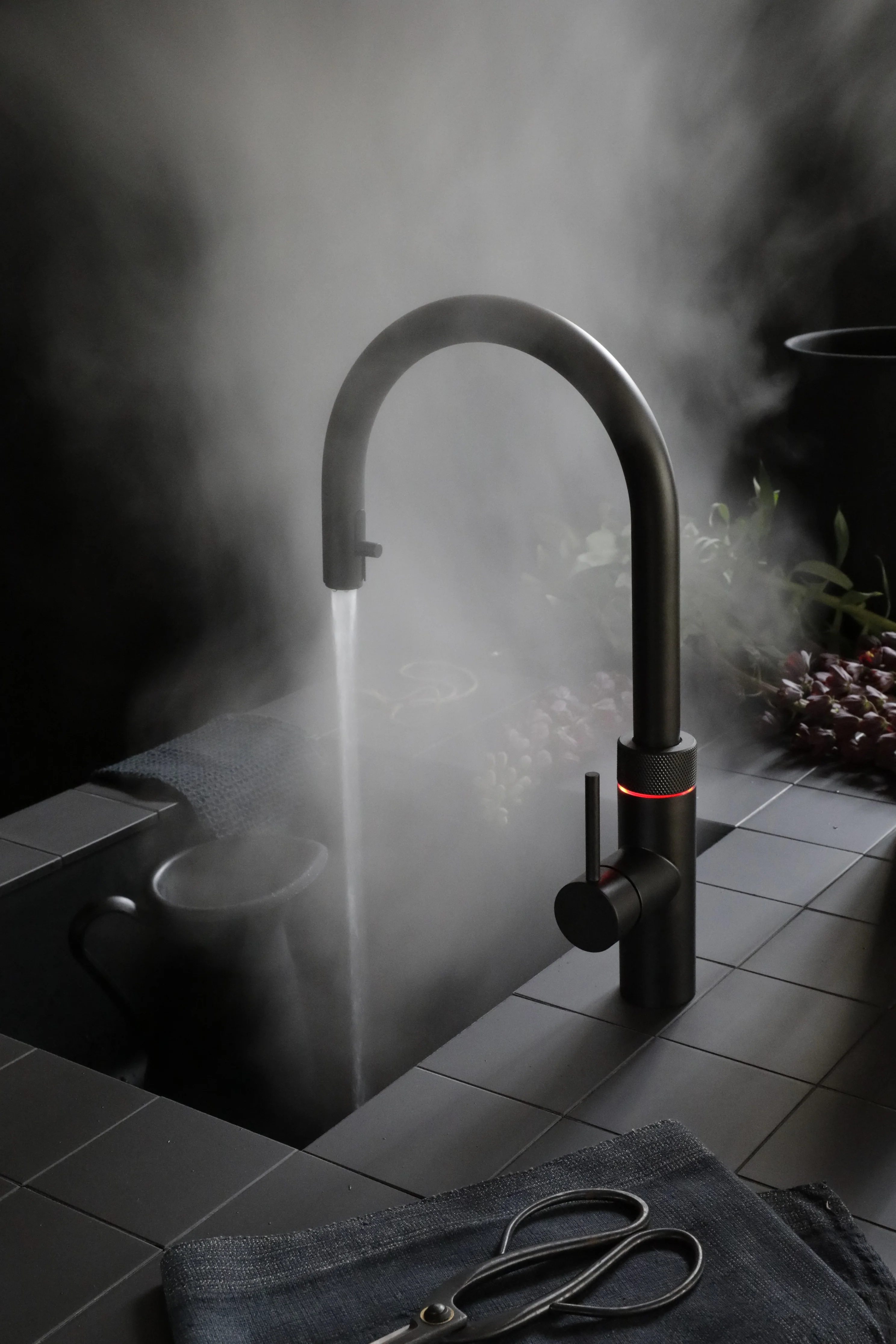Quooker 3 in 1 Flex Black Combi Boiling Water Tap + CUBE - Image 2