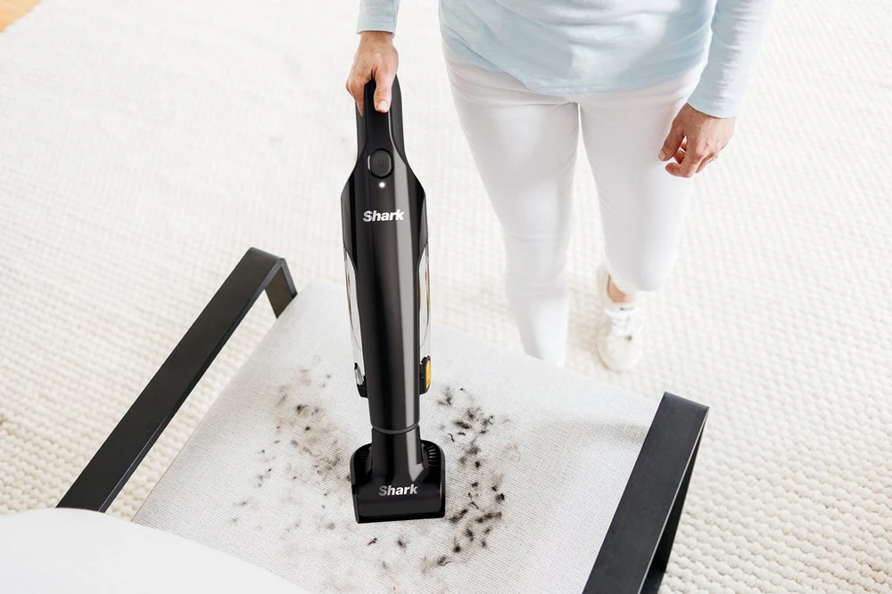 Shark CH950UKT Cordless HandVac Pet Model - Black/Yellow - 10 Minute Run Time - Image 3