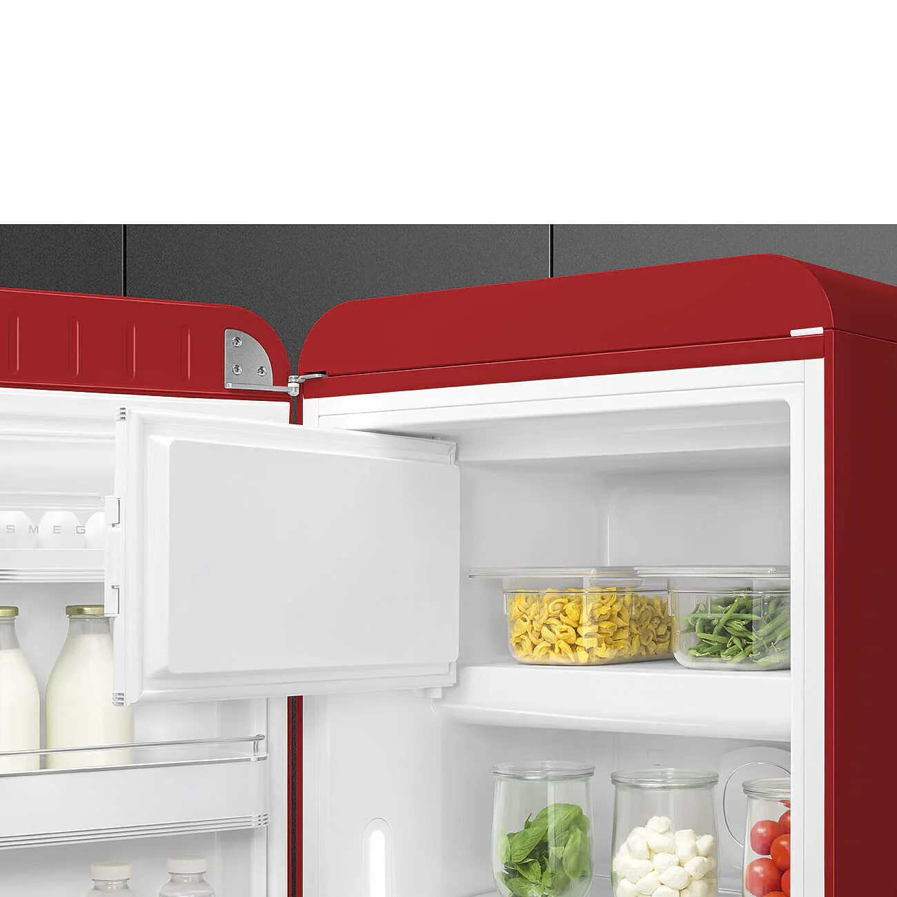 Smeg FAB28LRD6UK 50's Style Left Hand Hinge Retro Tall Fridge with Ice Box - Image 2