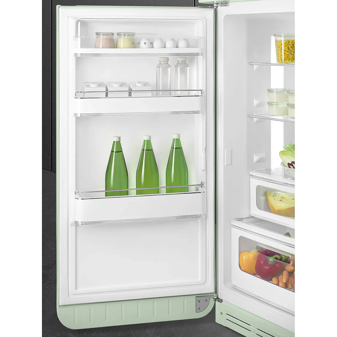 Smeg FAB30LPG6UK 50's Style Left Hand Hinge Retro Fridge Freezer - Image 3