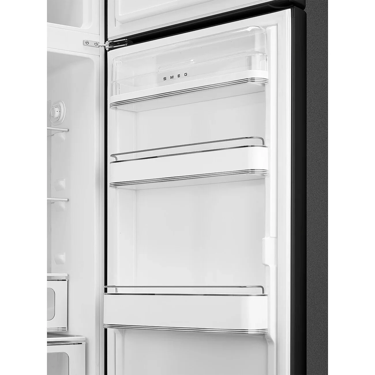 Smeg FAB30RBL6UK 50's Style Right Hand Hinge Retro Fridge Freezer - Image 4
