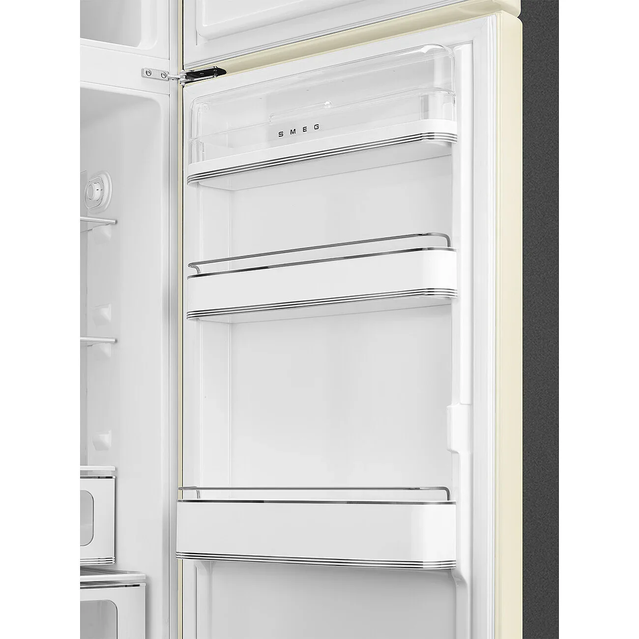 Smeg FAB30RCR6UK 50's Style Right Hand Hinge Retro Fridge Freezer - Image 4