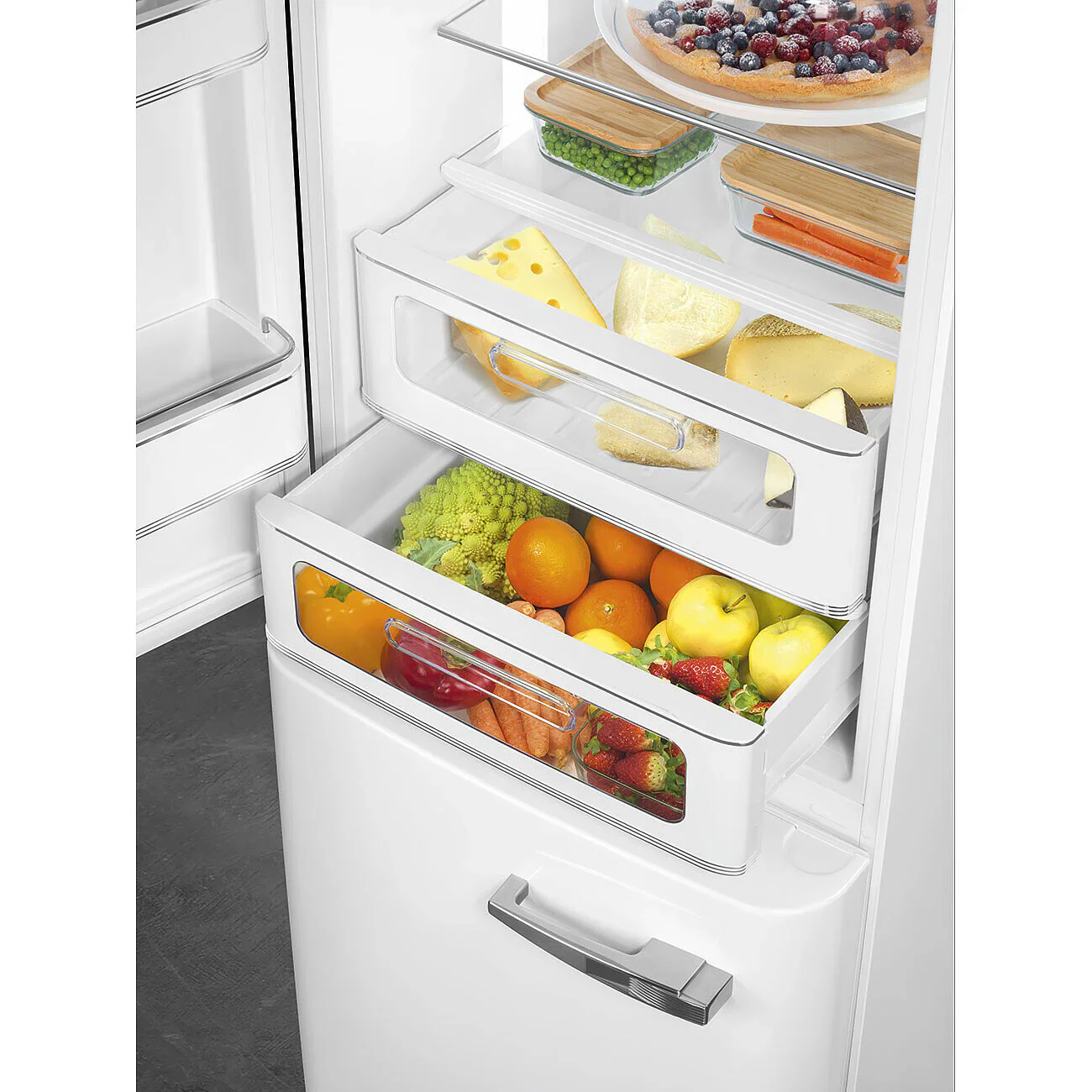 Smeg FAB32LWH6UK 50's Style Left Hand Hinge Retro Fridge Freezer - Image 4