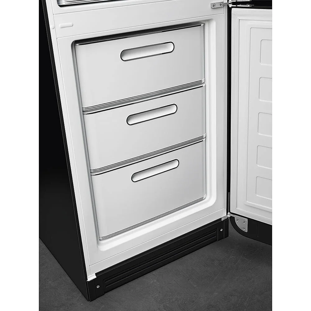Smeg FAB32RBL6UK 50's Style Right Hand Hinge Retro Fridge Freezer - Image 5
