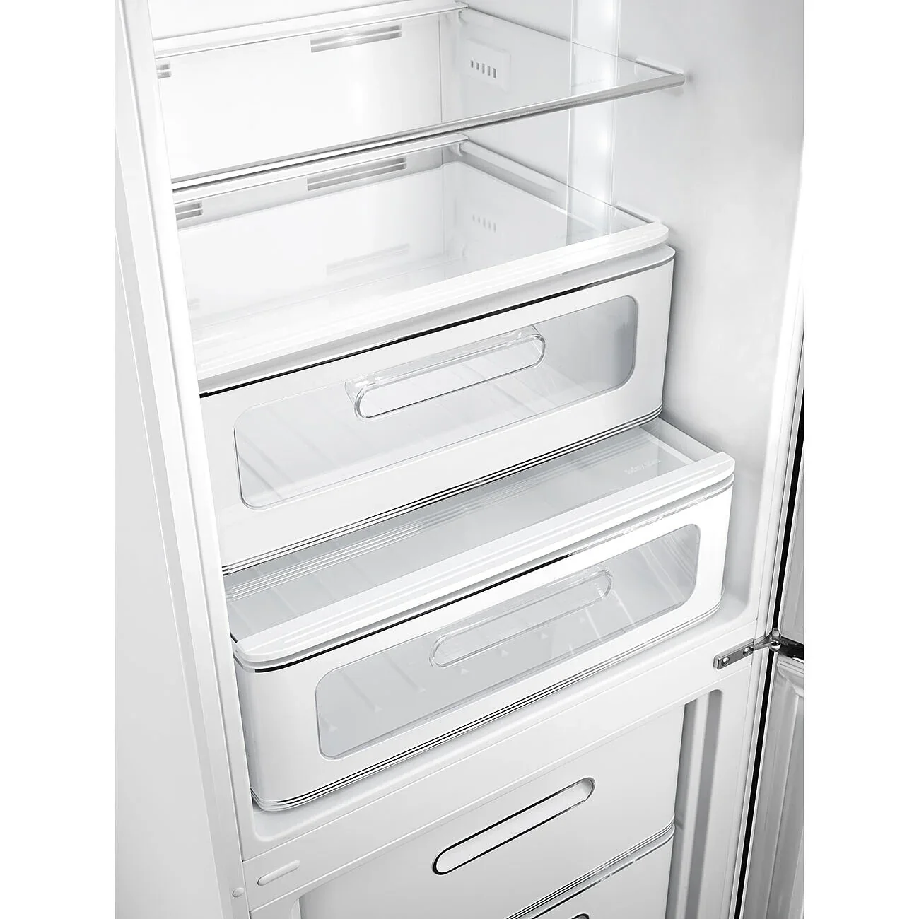 Smeg FAB32RWH6UK 50's Style Right Hand Hinge Retro Fridge Freezer - Image 3