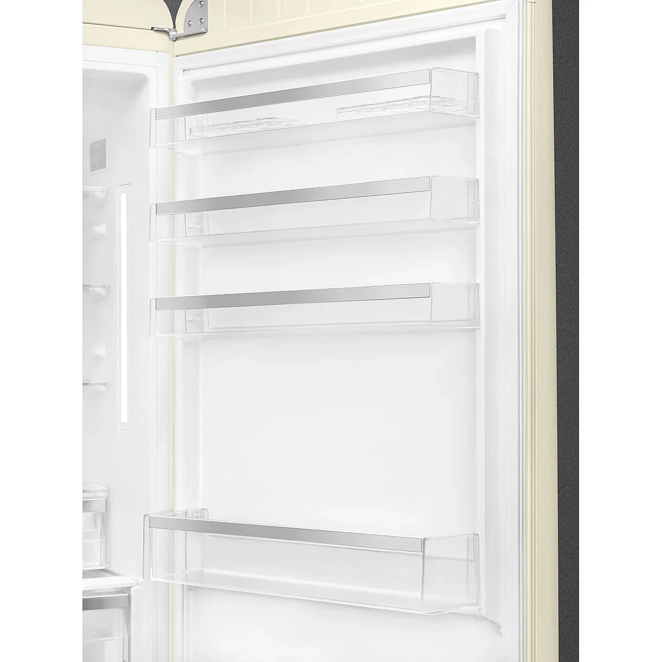 Smeg FAB38RCR6 50's Style Right Hand Hinge Retro Fridge Freezer - Image 6