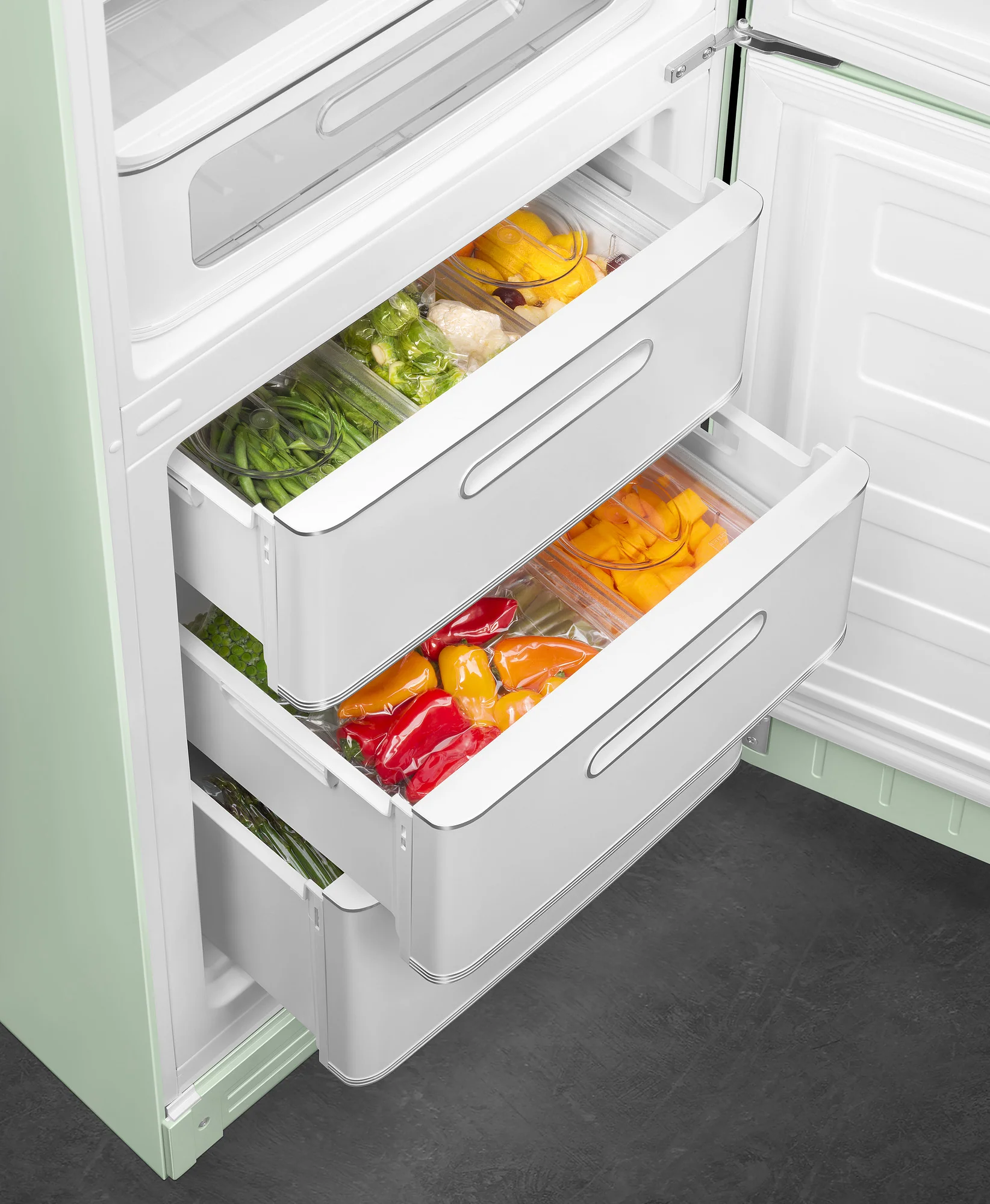 Smeg FAB32RPG5 Retro Fridge Freezer - Image 7