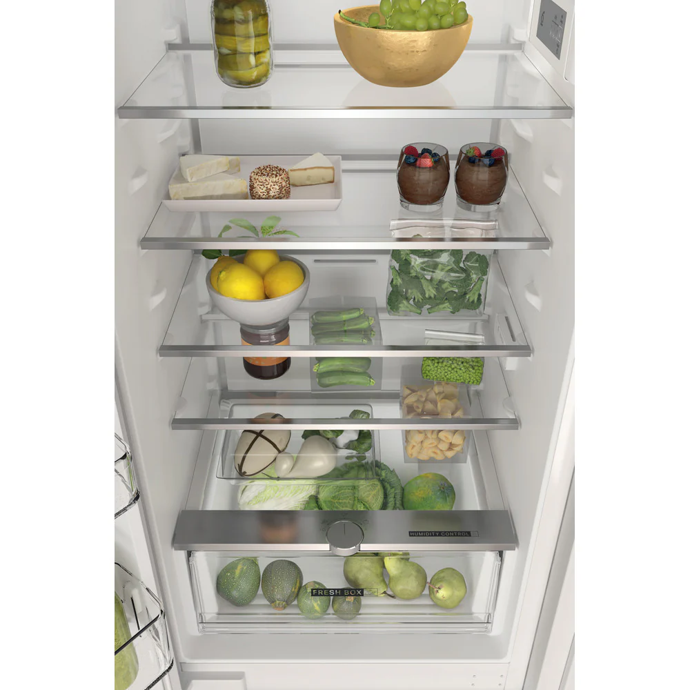 Whirlpool WHC18T111UK 70/30 Integrated Fridge Freezer - Image 4